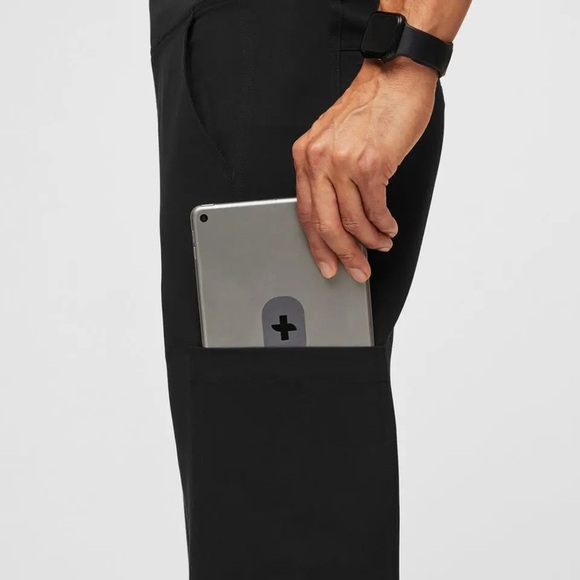 Figs Men’s Black Straight Leg Pants Performance Fabric Style T2001 - Picture 13 of 13